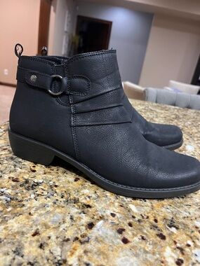easy street Black Faux-Leather Ankle Booties with Ring Accent